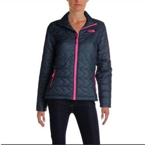 The North Face Women's Quilted Ski Jacket - Navy and Pink